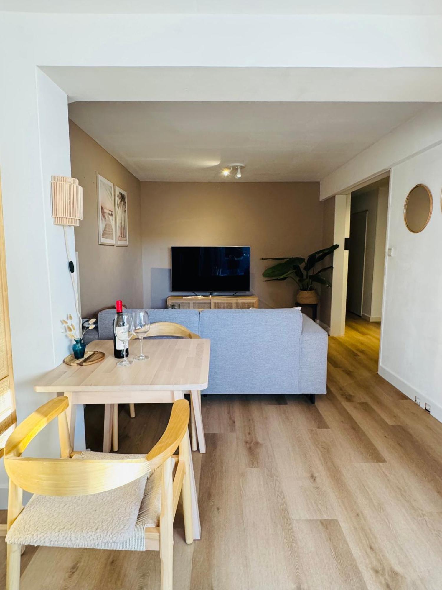 Hello Noordwijk - Souterrain Hoogwakersbosstraat 6 Apartment Exterior foto
